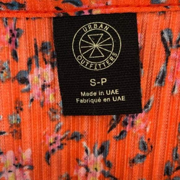 โ๏ธHP! {Urban Outfitters} Groovy Crop Top๐งก - Picture 6 of 6